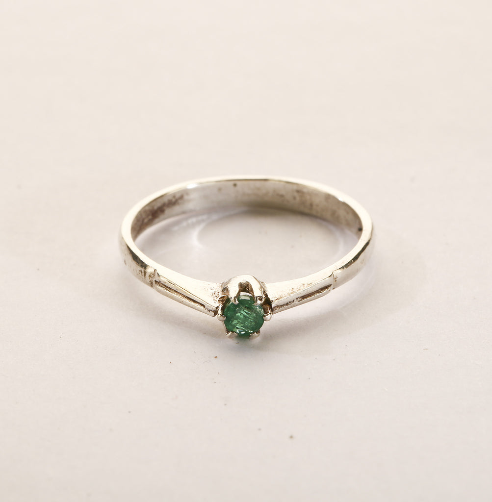 Emerald Silver Ring