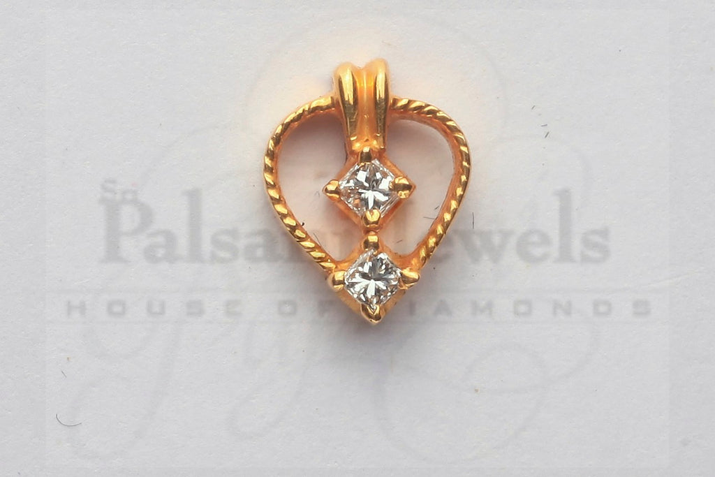 Taavi Spade Diamond Studs