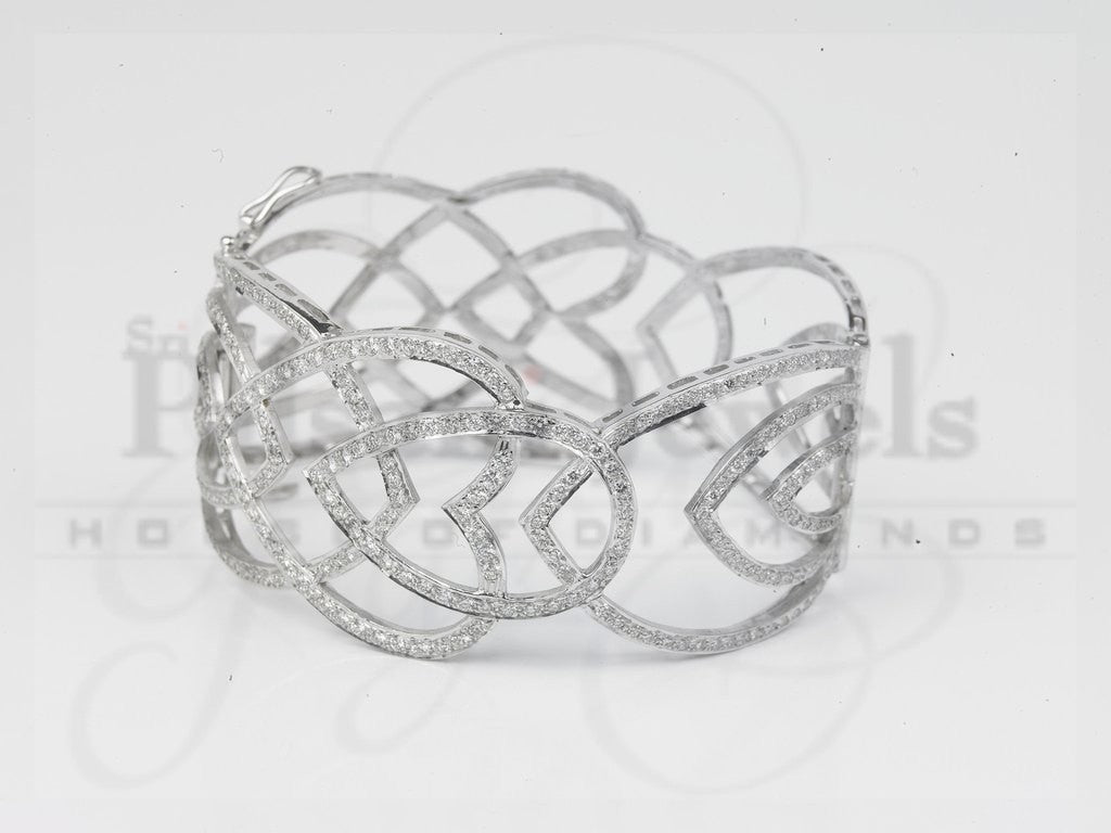 Heavenly Lined Diamond Bracelet