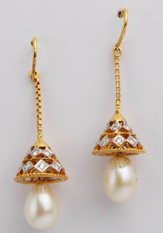 Pearl Lamp Diamond Earrings