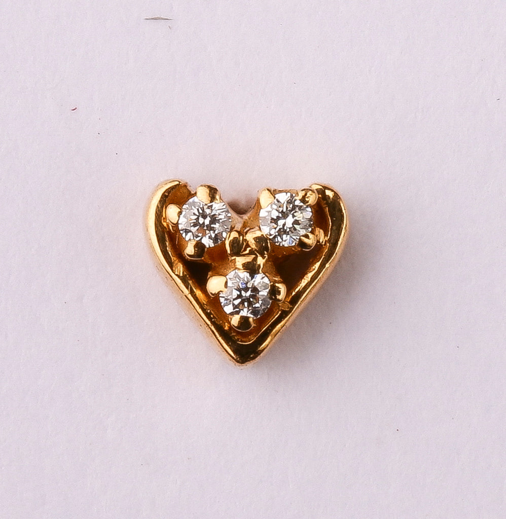 Vera Heart Diamond Nose Pin