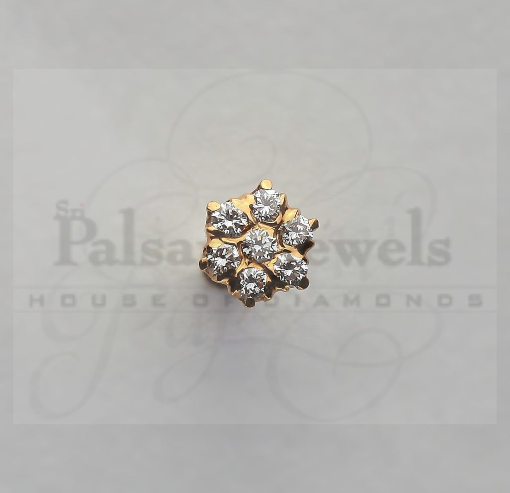 Floral Shaped Diamond Nose Pin