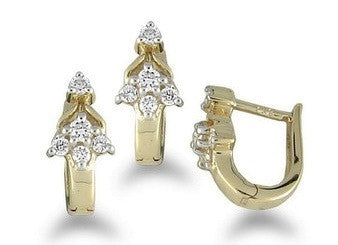 Dainty Floral Light Weight Diamond Earrings